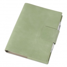 Ежедневник кожаный формата А5, оливкового цвета. Гибкая обложка. Блок на кольцевом механизме